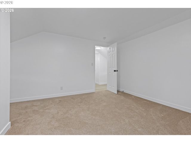 9828 Se ELLIS St, Portland, OR 97266