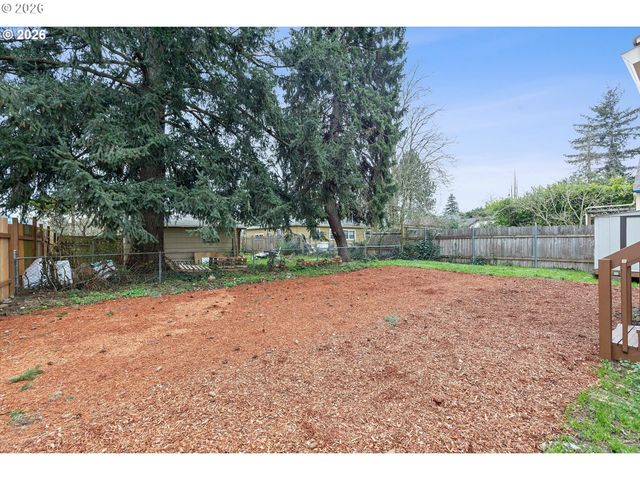 9828 Se ELLIS St, Portland, OR 97266