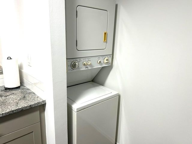 1203 Town Center Drive 221, Jupiter, FL 33458