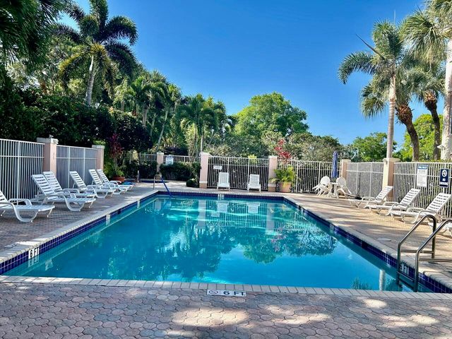 1203 Town Center Drive 221, Jupiter, FL 33458