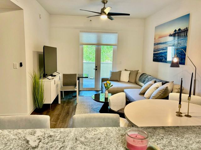 1203 Town Center Drive 221, Jupiter, FL 33458