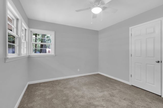 1003 Pickett Dr, Tullahoma, TN 37388