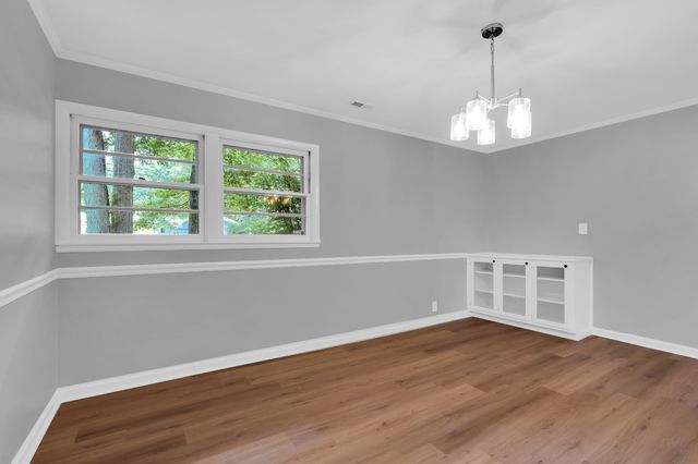 1003 Pickett Dr, Tullahoma, TN 37388