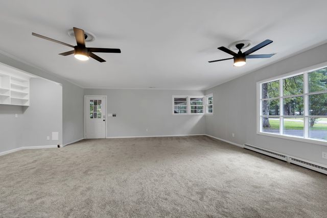 1003 Pickett Dr, Tullahoma, TN 37388