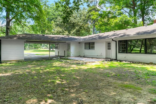 1003 Pickett Dr, Tullahoma, TN 37388