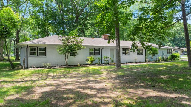 1003 Pickett Dr, Tullahoma, TN 37388
