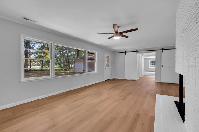 1003 Pickett Dr, Tullahoma, TN 37388