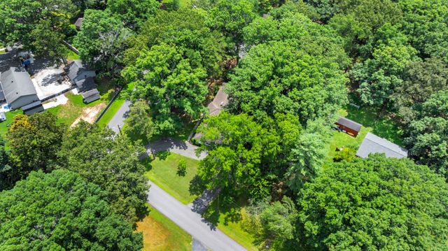 1003 Pickett Dr, Tullahoma, TN 37388