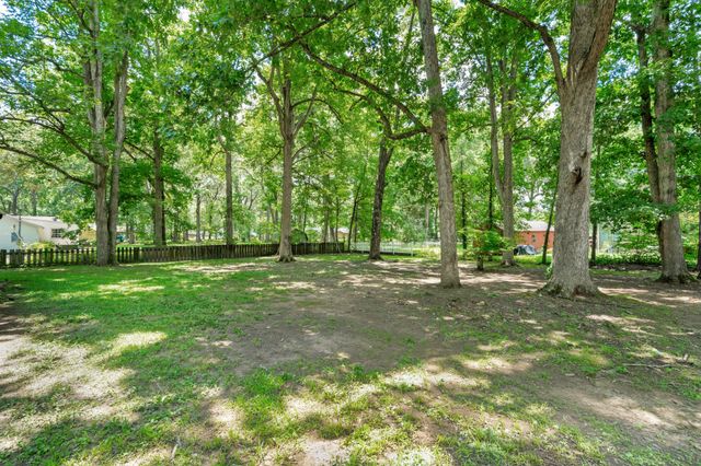 1003 Pickett Dr, Tullahoma, TN 37388