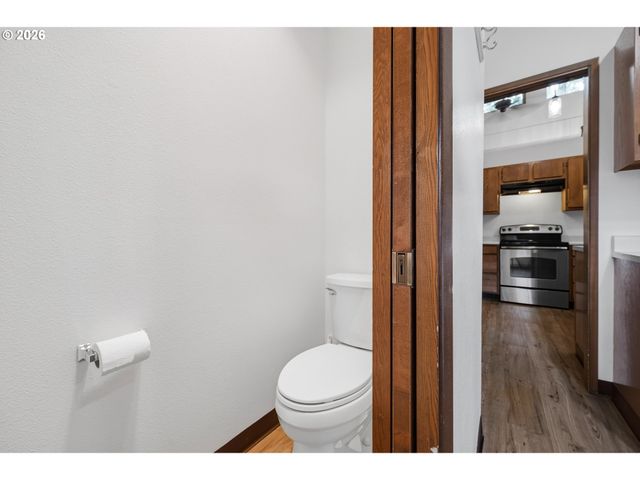13775 Sw SCHOLLS FERRY Rd 7, Beaverton, OR 97008