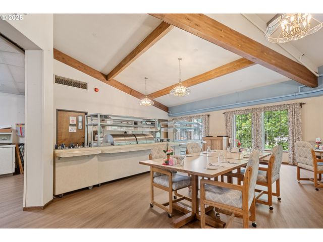 13775 Sw SCHOLLS FERRY Rd 7, Beaverton, OR 97008