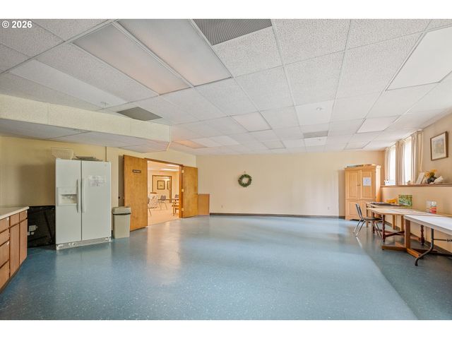 13775 Sw SCHOLLS FERRY Rd 7, Beaverton, OR 97008