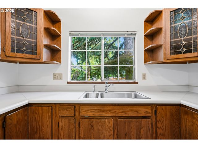 13775 Sw SCHOLLS FERRY Rd 7, Beaverton, OR 97008