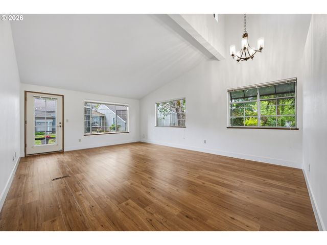 13775 Sw SCHOLLS FERRY Rd 7, Beaverton, OR 97008