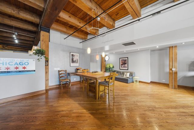 1728 N Damen Avenue 106, Chicago, IL 60647