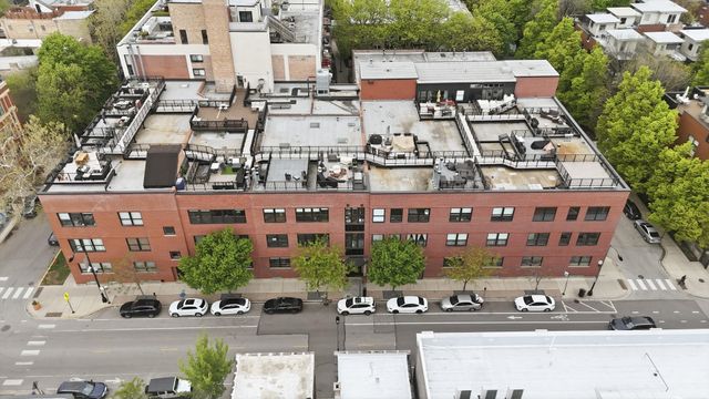 1728 N Damen Avenue 106, Chicago, IL 60647