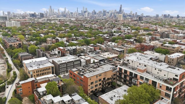 1728 N Damen Avenue 106, Chicago, IL 60647