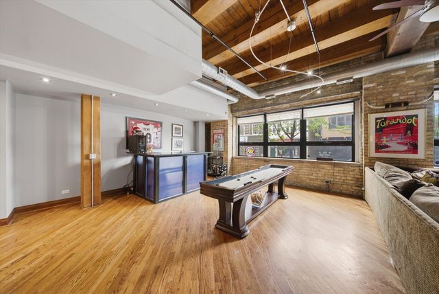 1728 N Damen Avenue 106, Chicago, IL 60647