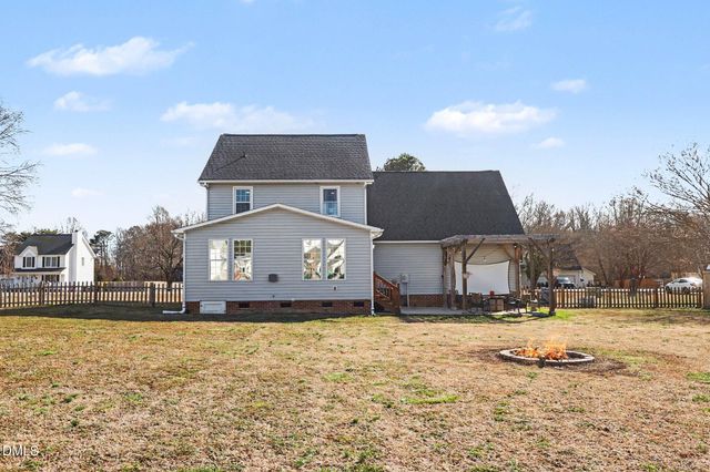 103 Lynnville Court, Lillington, NC 27546