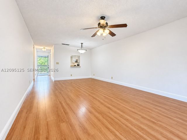 8982 W Sample Rd 204, Coral Springs, FL 33065