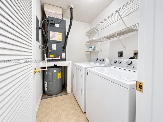 8982 W Sample Rd 204, Coral Springs, FL 33065