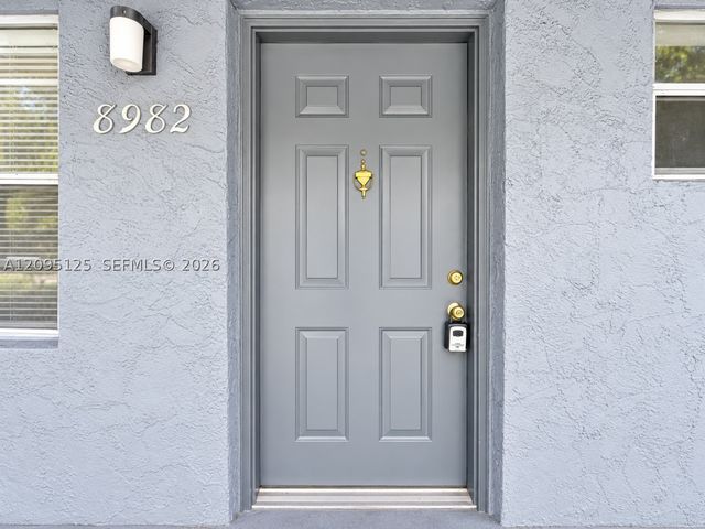 8982 W Sample Rd 204, Coral Springs, FL 33065