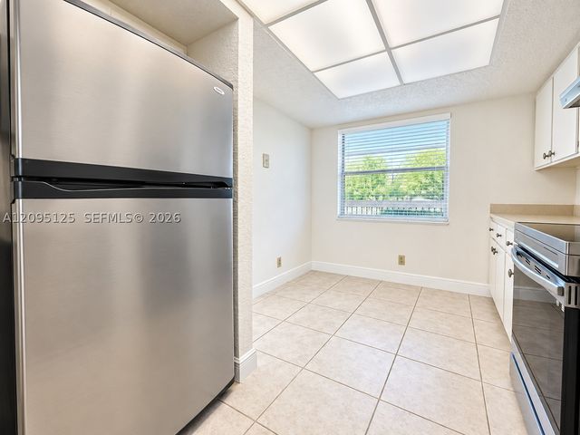 8982 W Sample Rd 204, Coral Springs, FL 33065