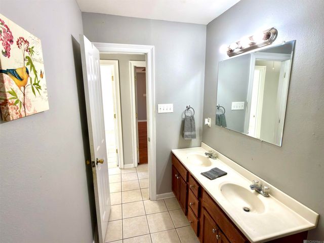 412 Summers St, Denham Springs, LA 70726