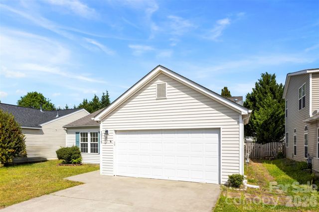 10215 Orchard Grass Court, Charlotte, NC 28278