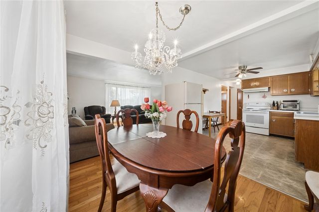 324 Grove Dr, Lower Burrell, PA 15068