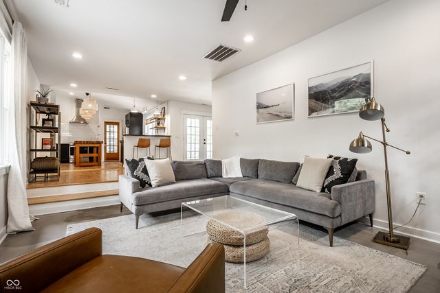 2460 E 99th Street, Carmel, IN 46280