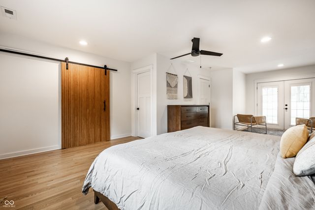 2460 E 99th Street, Carmel, IN 46280