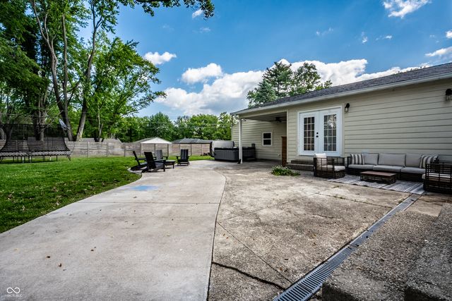2460 E 99th Street, Carmel, IN 46280