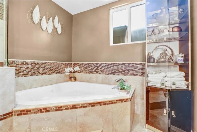 21701 Costanso Street, Woodland Hills, CA 91364