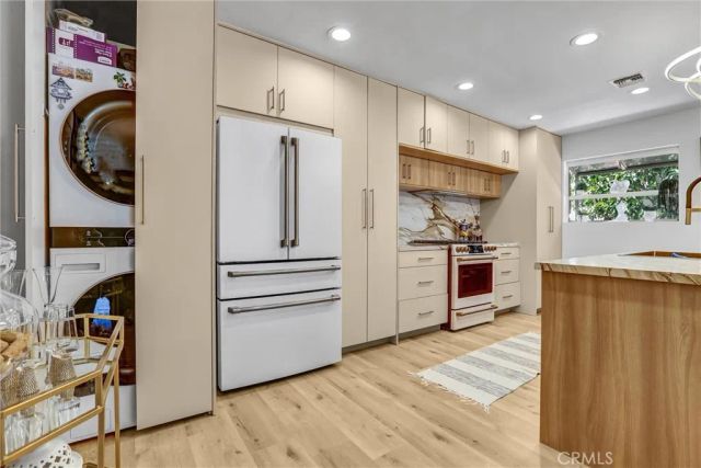 21701 Costanso Street, Woodland Hills, CA 91364
