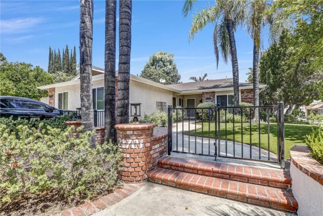 21701 Costanso Street, Woodland Hills, CA 91364
