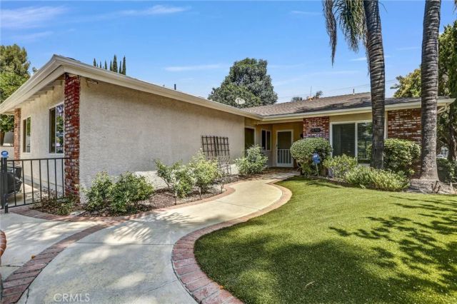 21701 Costanso Street, Woodland Hills, CA 91364