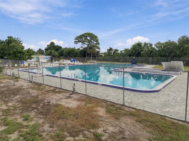 2315 AMHERST AVENUE, Bradenton, FL 34207