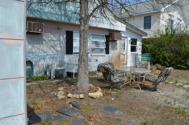 22 N Captains Drive, Little Egg Harbor, NJ 08087