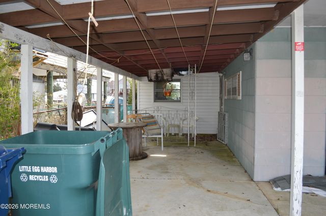 22 N Captains Drive, Little Egg Harbor, NJ 08087