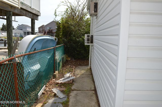 22 N Captains Drive, Little Egg Harbor, NJ 08087