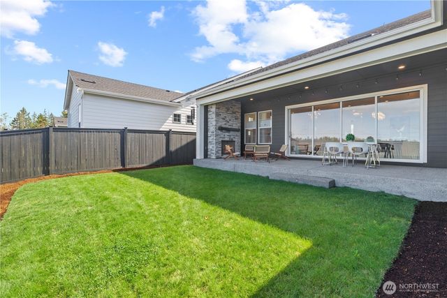 23380 SE Larch Street, Black Diamond, WA 98010