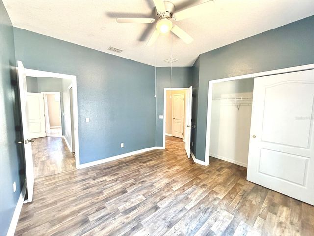 1044 LONGVILLE CIRCLE, Tavares, FL 32778