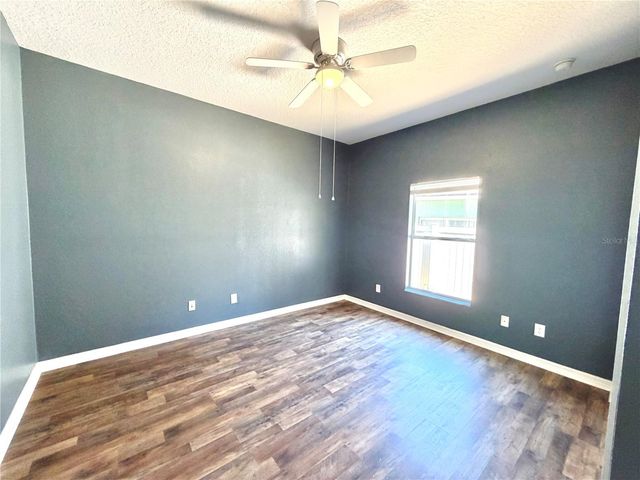 1044 LONGVILLE CIRCLE, Tavares, FL 32778