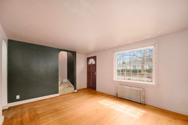 210 Pleasant St, Seekonk, MA 02771