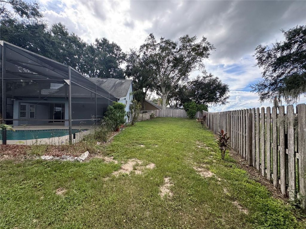 Image 16 of property listing at 1206 CORNERSTONE COURT, Orlando, FL 32835