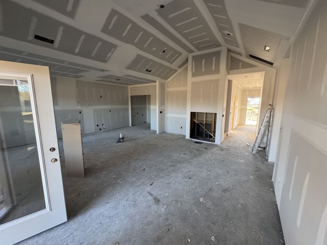 179 Cripps Ln, Smithville, TN 37166