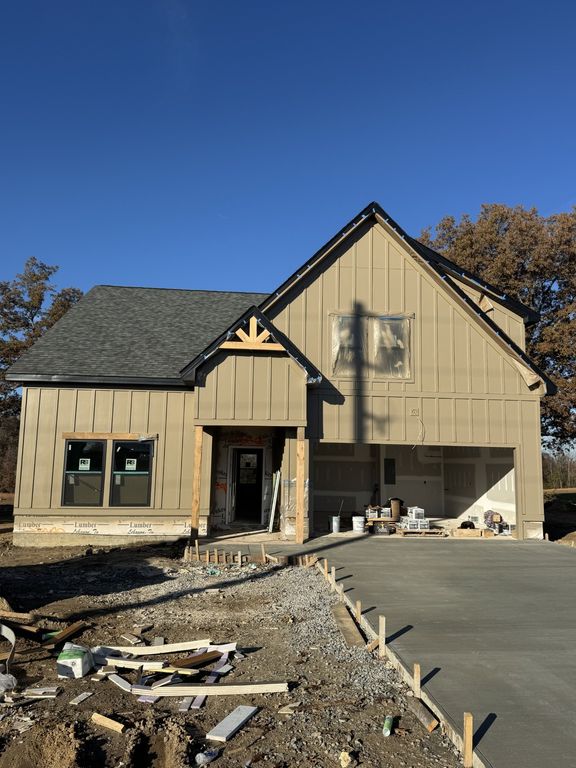 179 Cripps Ln, Smithville, TN 37166