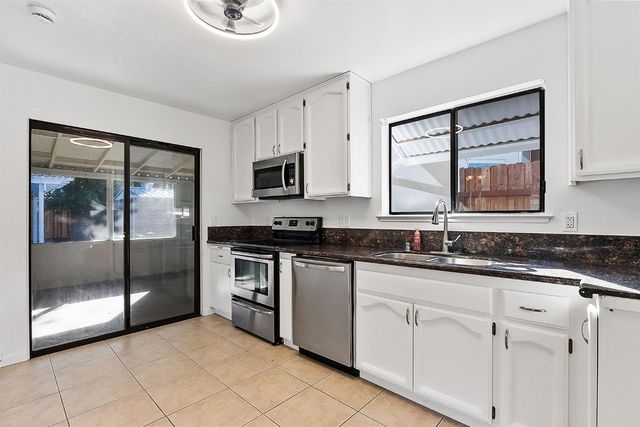 3589 Binghamton Dr, Sacramento, CA 95834