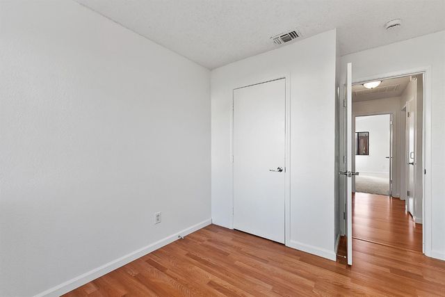 3589 Binghamton Dr, Sacramento, CA 95834